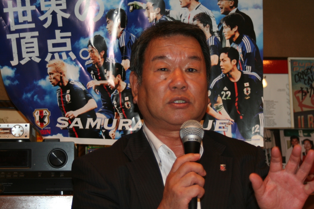 Urawa Town Meeting006 橋本光夫 浦和レッズ代表 １ ｊリーグの成長戦略について 浦和 フットボール通信 サッカー フリーペーパー さいたま市