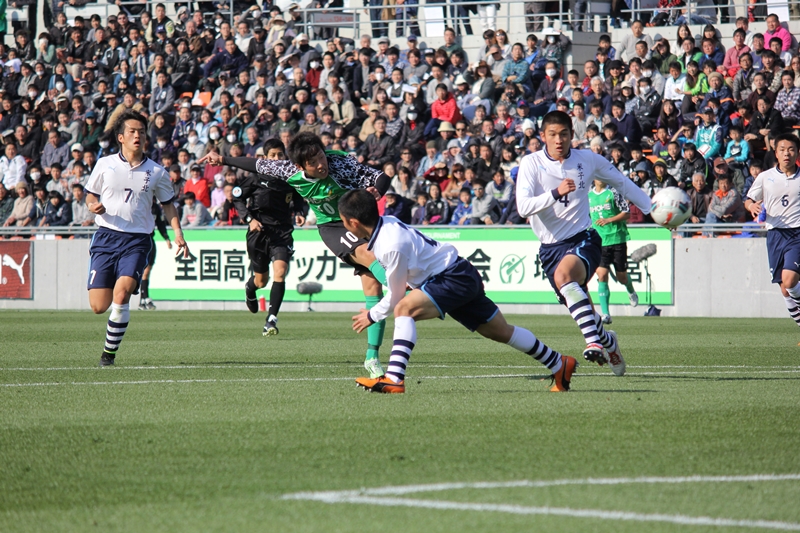 昌平 全国の初舞台での勝利はならず 全国高校サッカー選手権大会 昌平ｖｓ米子北 レポート 14 12 31 浦和フットボール通信 サッカー フリーペーパー さいたま市