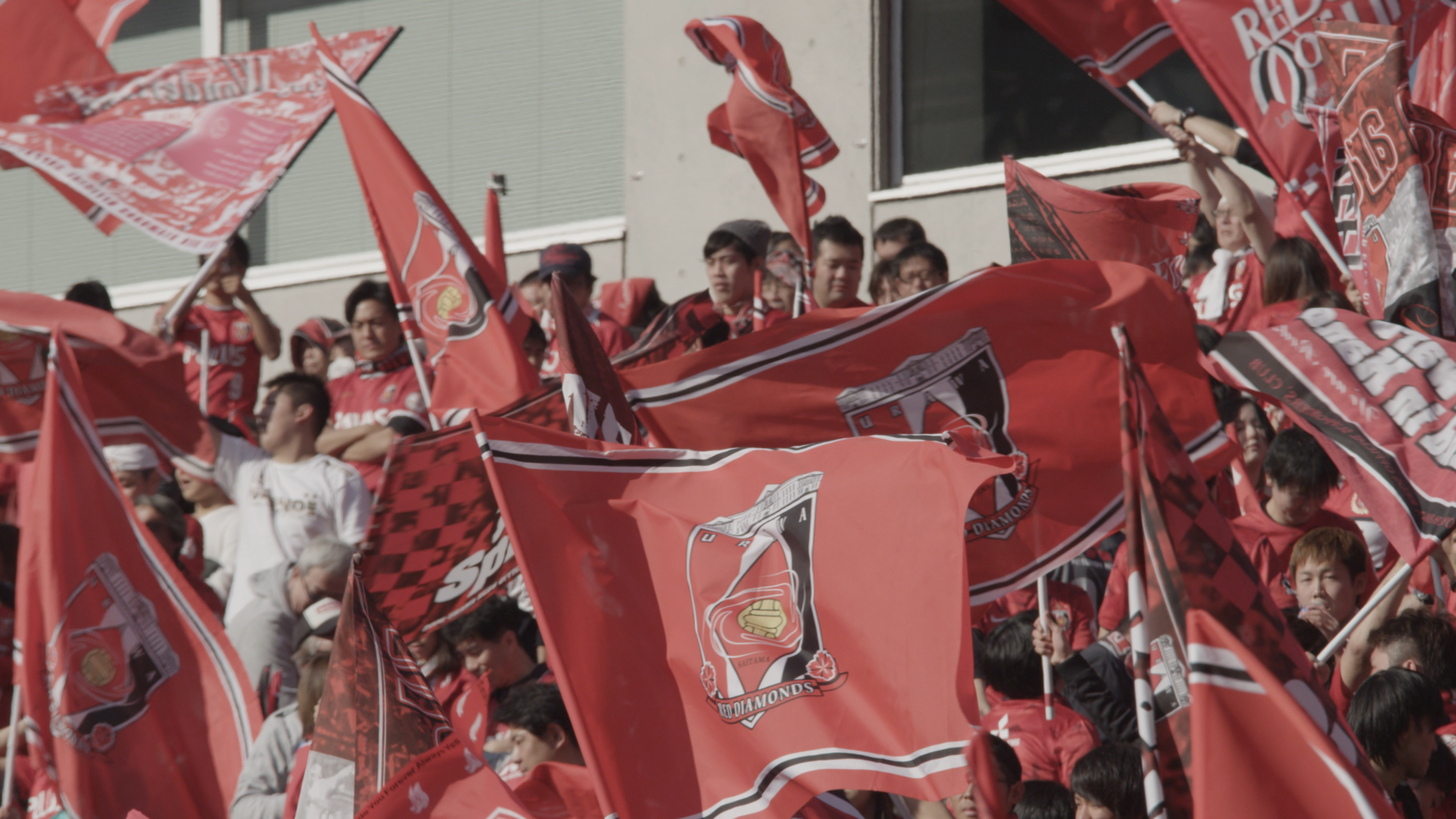 We Are Reds The Movie 開幕までの7日間 がu Nextにてビデオ オンデマンド初配信 浦和 フットボール通信 サッカー フリーペーパー さいたま市